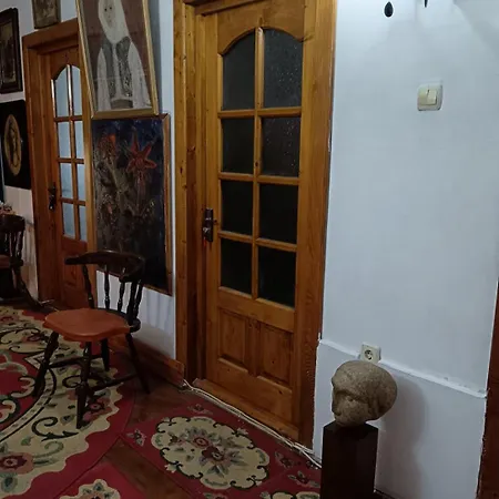 Tarra Garsoniera11 Mangalia